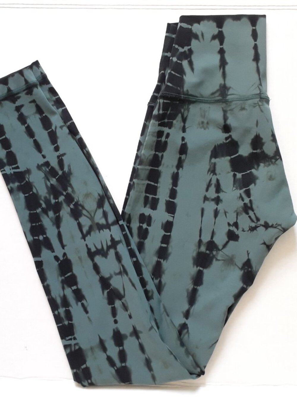 Lululemon Wunder Under Hi-Rise Tight *Shibori Full-On Luxtreme 28" Green Size 2